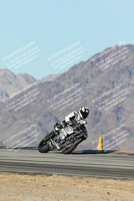 media/Dec-01-2025-Moto Forza (Mon) [[2daa91e15f]]/2-Intermediate Group/Session 4 Turn 9/